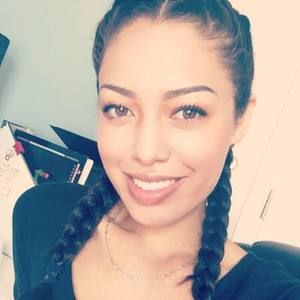 Meet your Posher, Yari